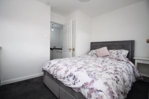 Bedroom- click for photo gallery
